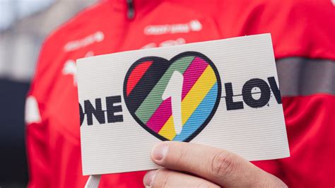 schweizer online shop für gay kleidung